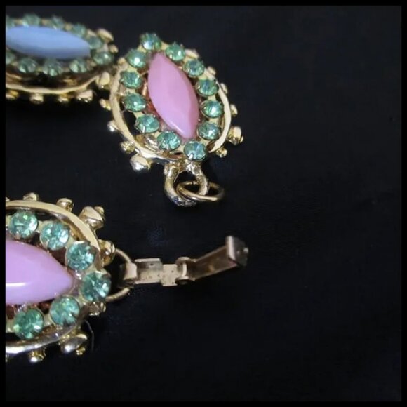 Retro Pastels Bracelet With Rhinestones, One of a Kind, Made Recycled Vintage - Picture 4 of 9